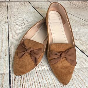 Elegant Brown Women's Loafers with Bow Detail